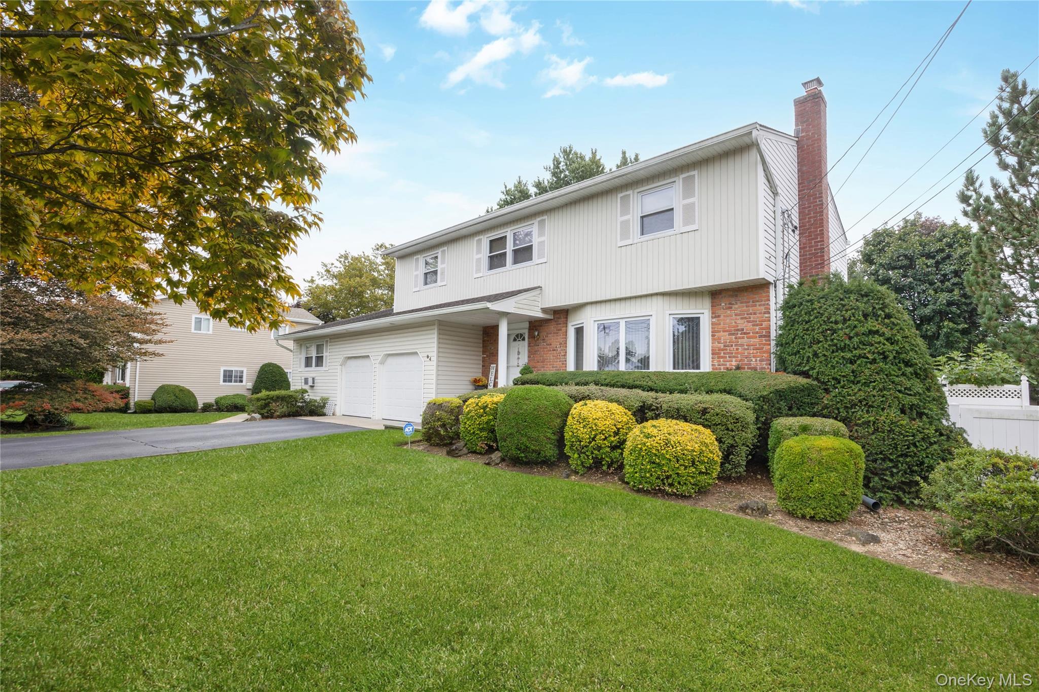 #2 photo, 84 White Oak Street, Deer Park , NY 11729