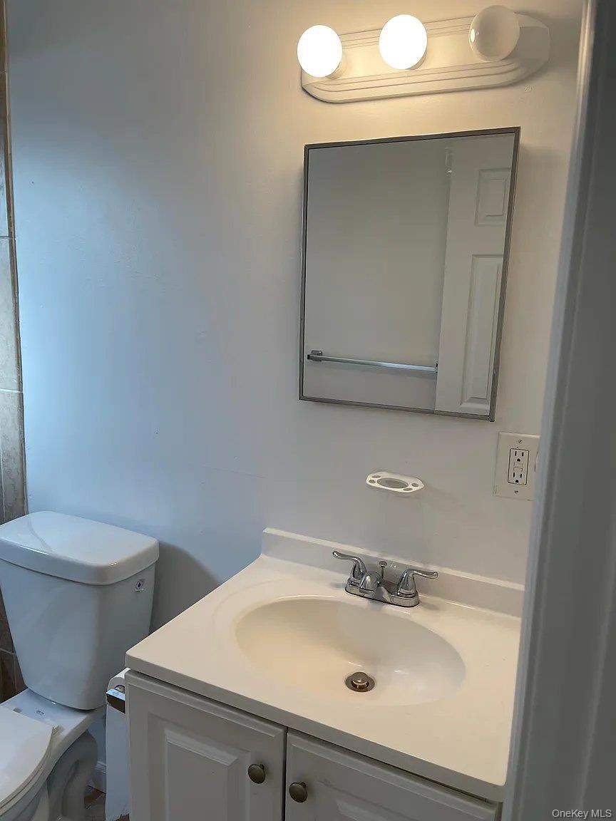 #11 photo, 36 Radcliffe Road, Island Park , NY 11558