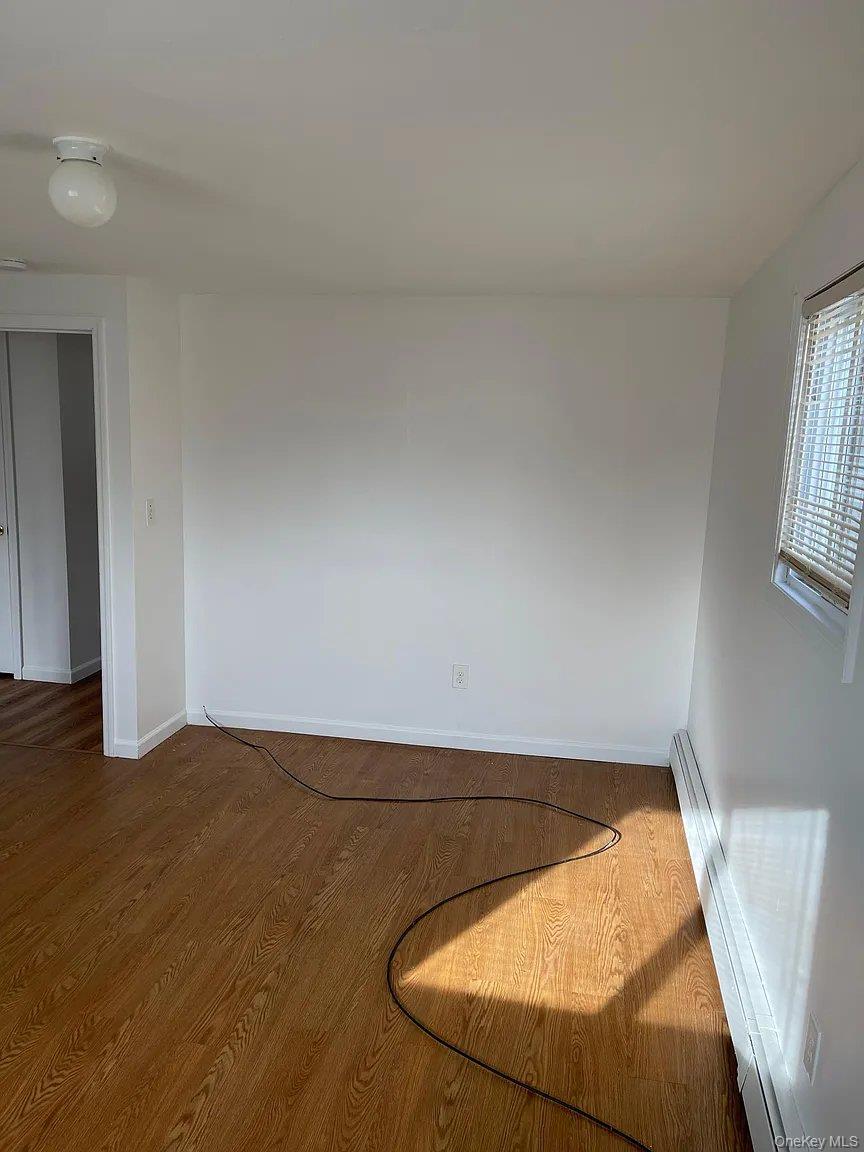 #5 photo, 36 Radcliffe Road, Island Park , NY 11558