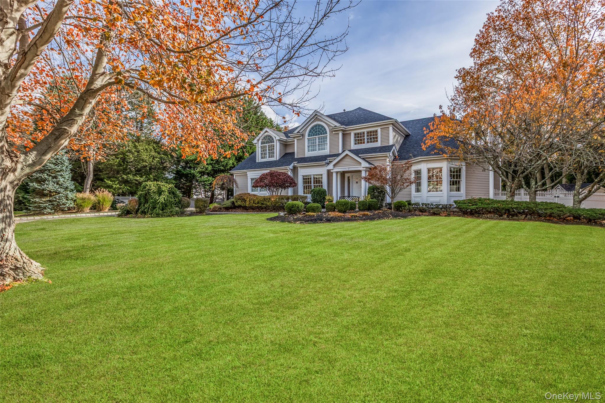 #2 photo, 16 Ashley Loop, Northport , NY 11768