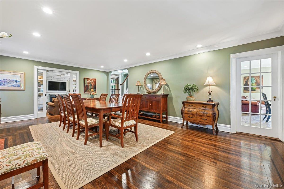 #4 photo, 136 Locust Street, Garden City , NY 11530