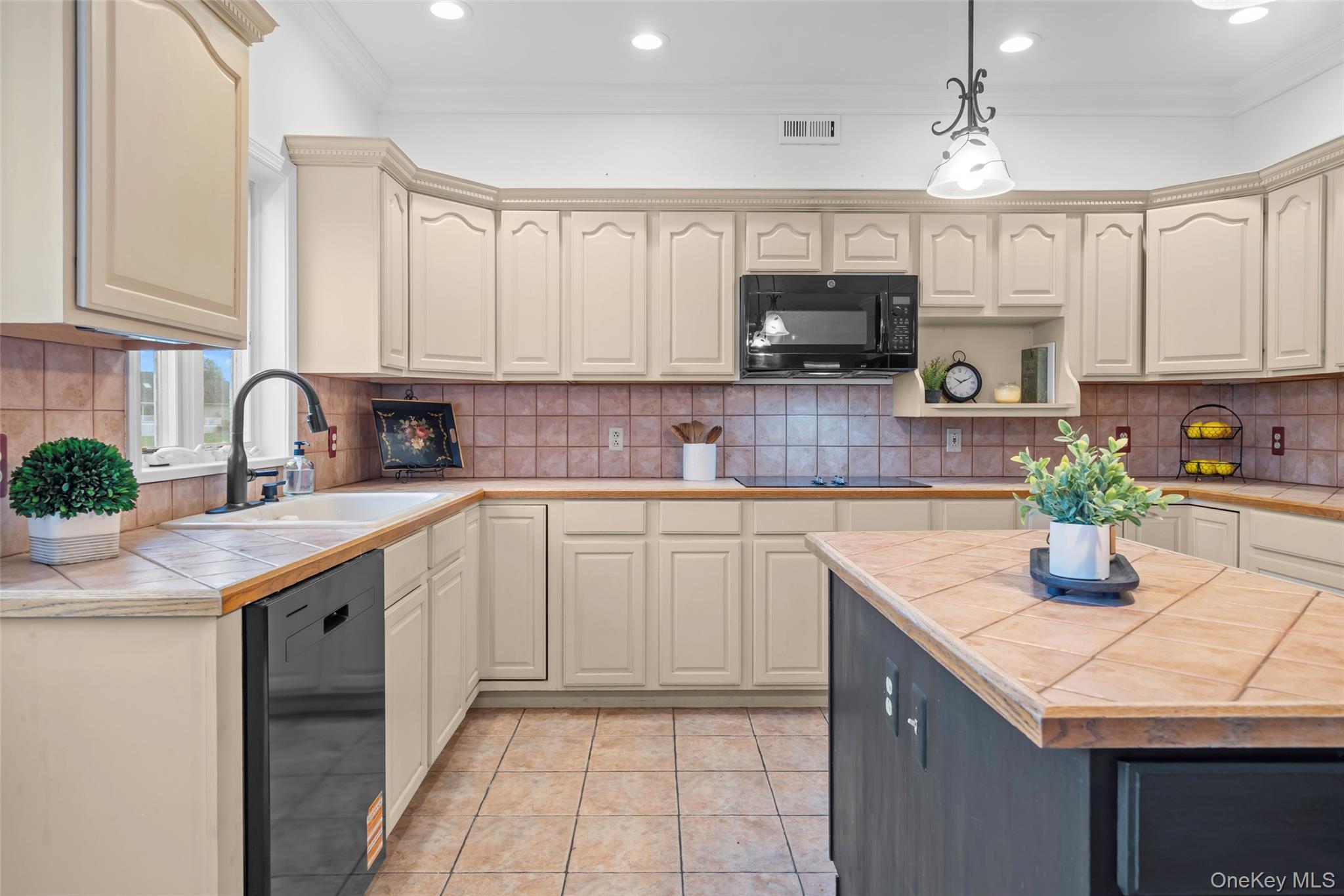 #11 photo, 40 County Route 62, Westtown , NY 10998