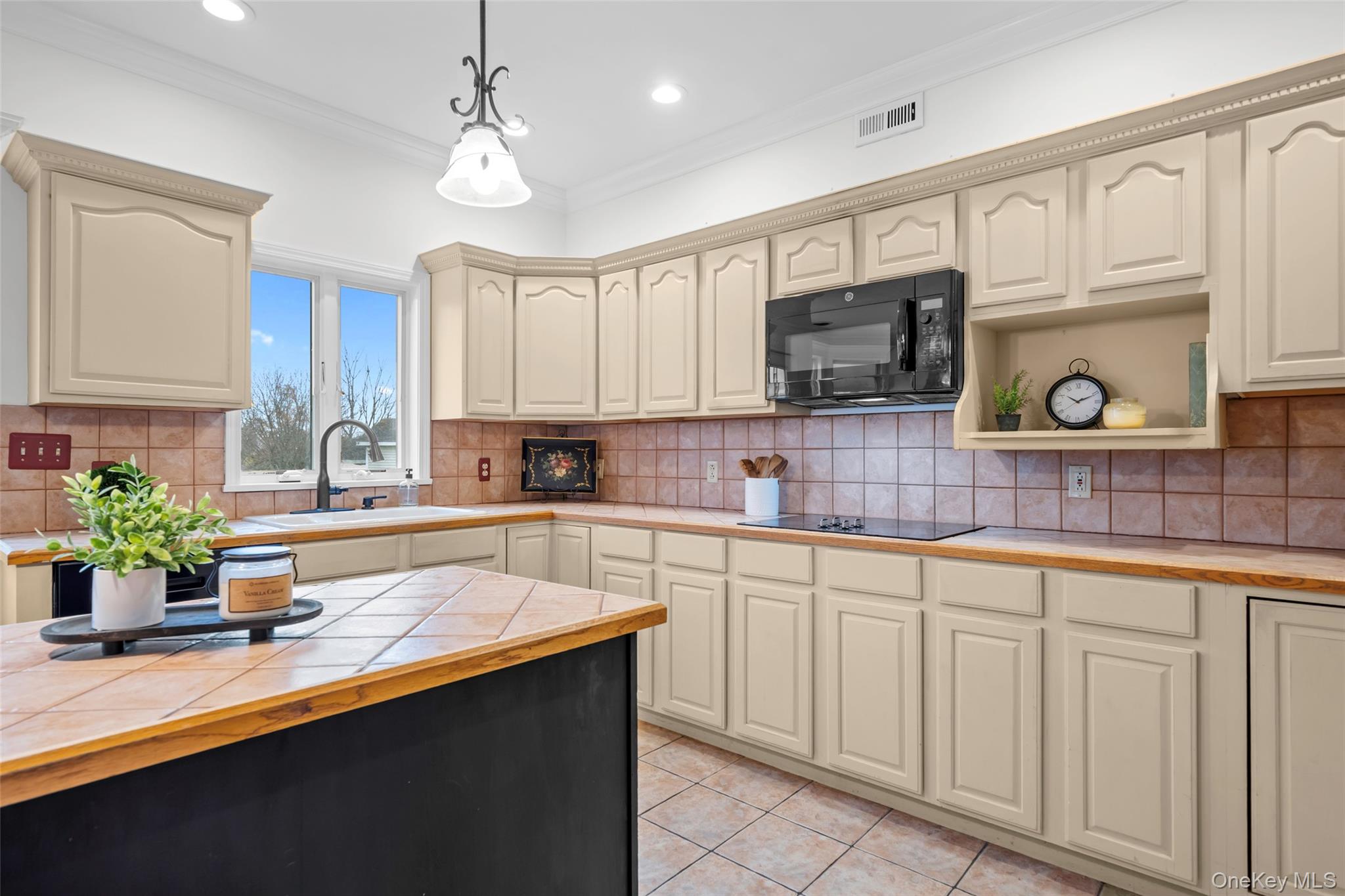 #13 photo, 40 County Route 62, Westtown , NY 10998