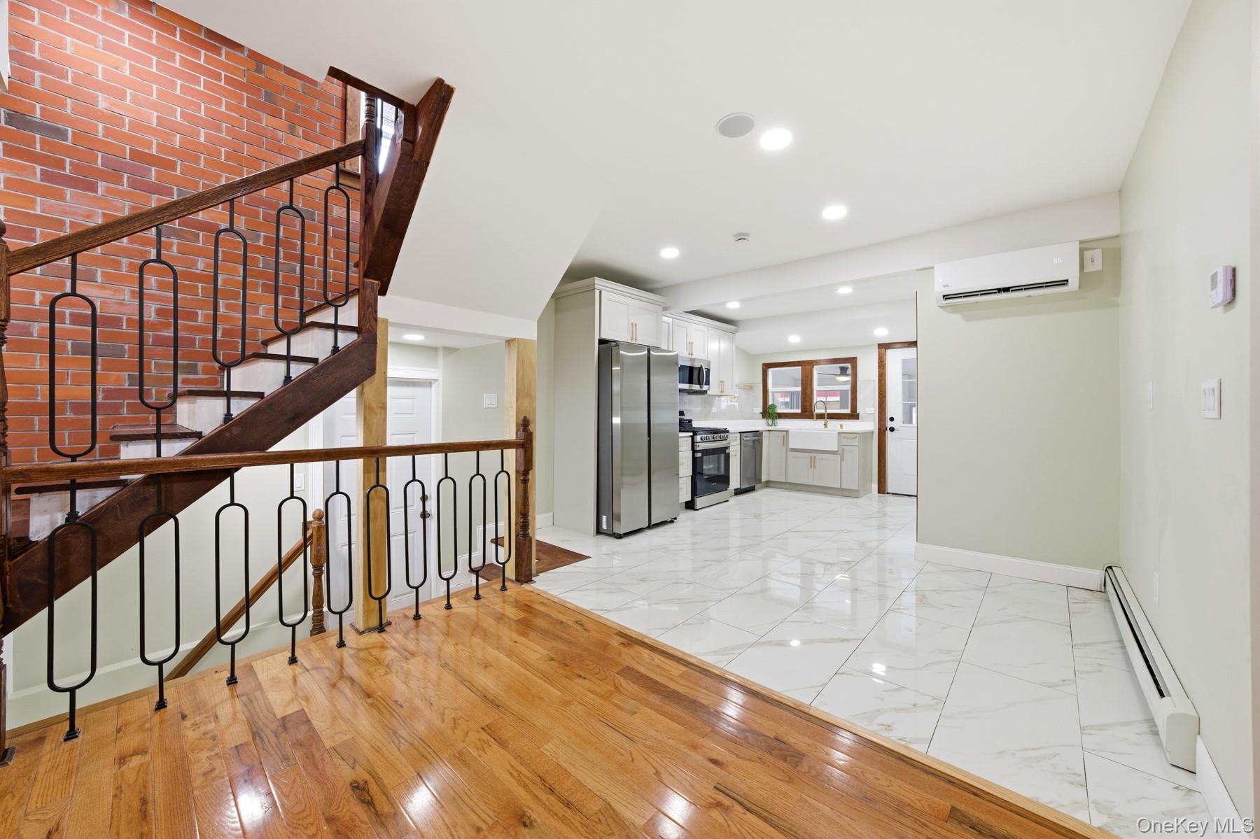 #11 photo, 10411 205th Street, Saint Albans , NY 11412