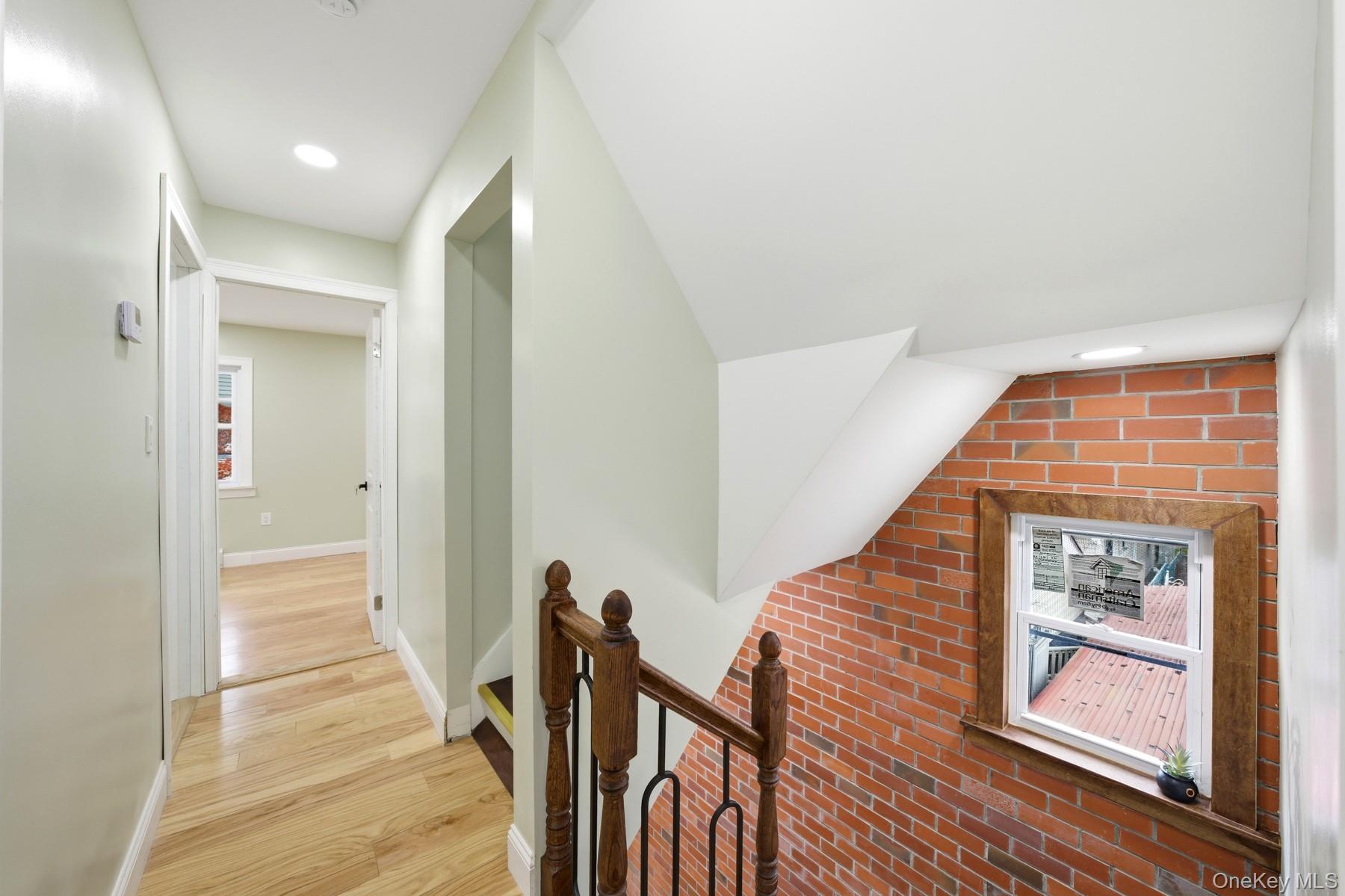 #20 photo, 10411 205th Street, Saint Albans , NY 11412