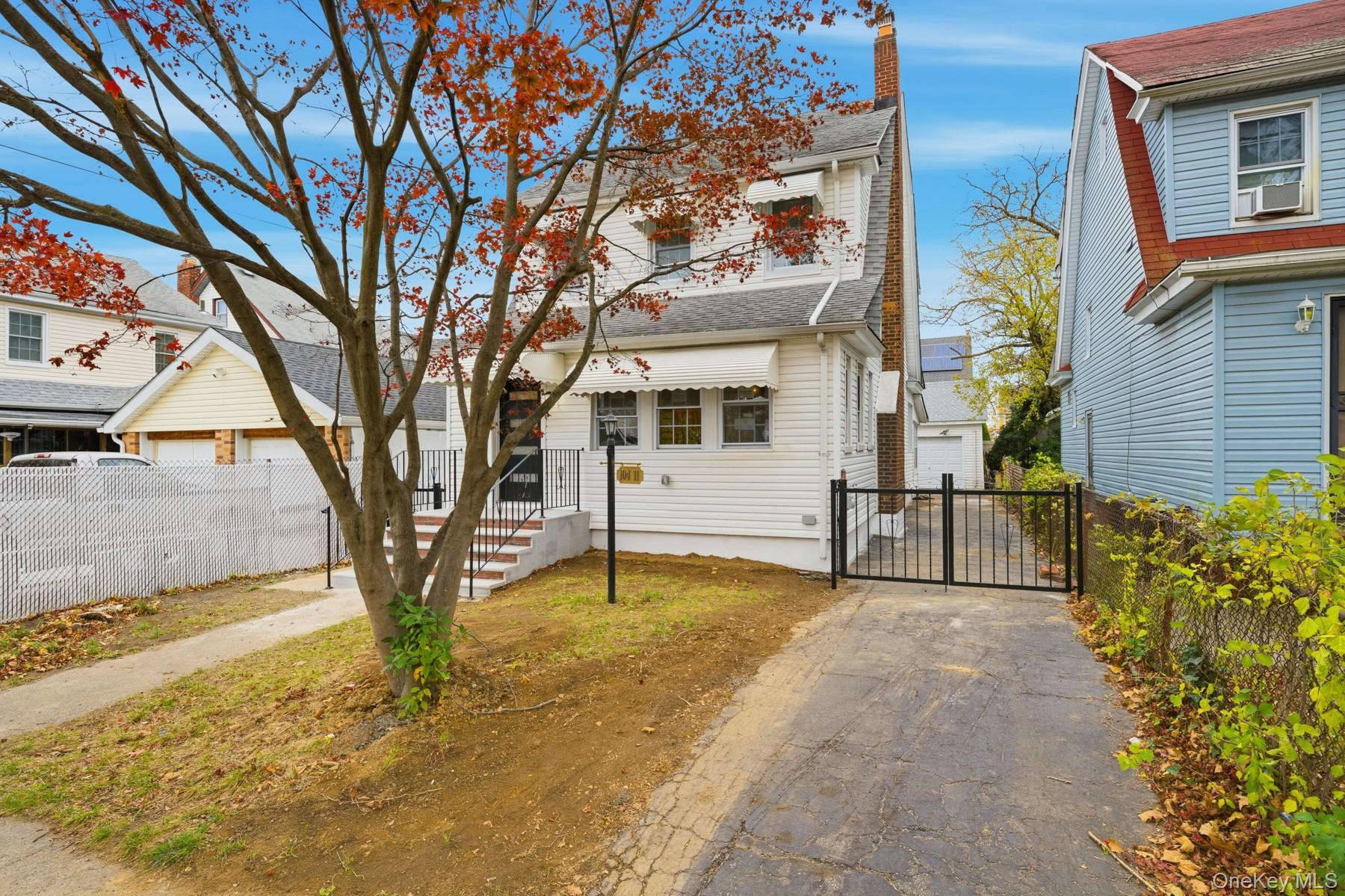 #3 photo, 10411 205th Street, Saint Albans , NY 11412