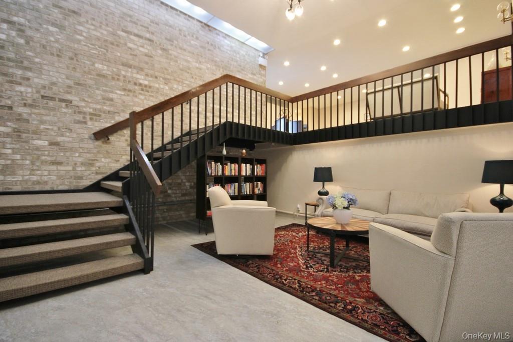 #9 photo, 30 Greenridge Avenue, White Plains , NY 10605