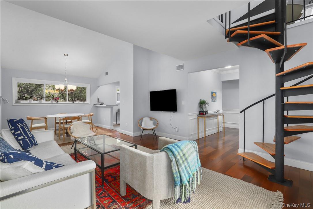 #5 photo, 208 Harris Road, Bedford Hills , NY 10507