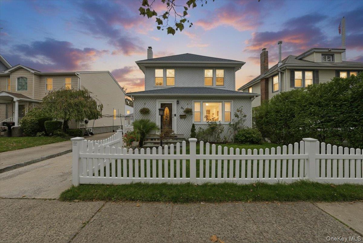 #1 photo, 32 Franklin Avenue, Lynbrook , NY 11563