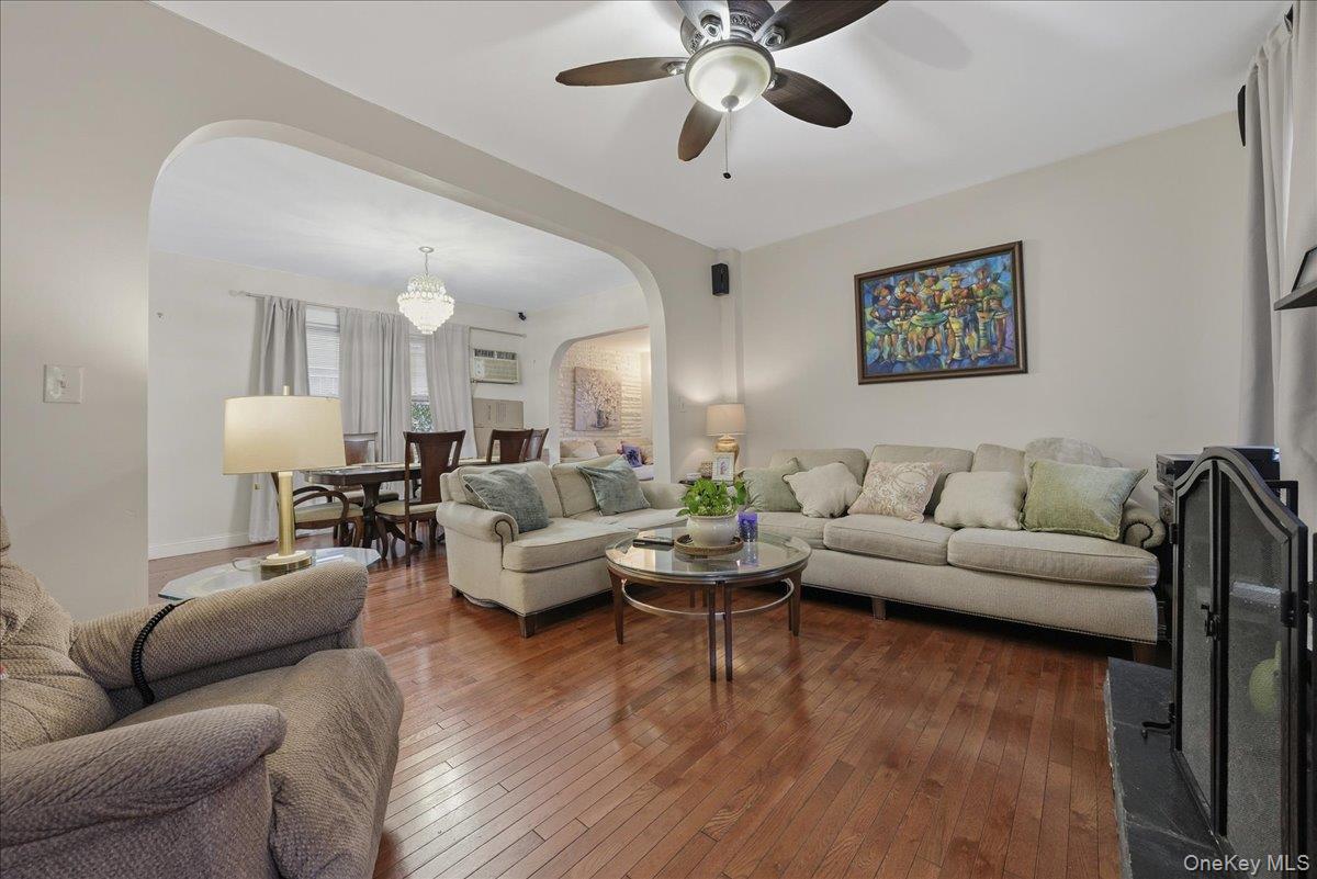 #12 photo, 32 Franklin Avenue, Lynbrook , NY 11563