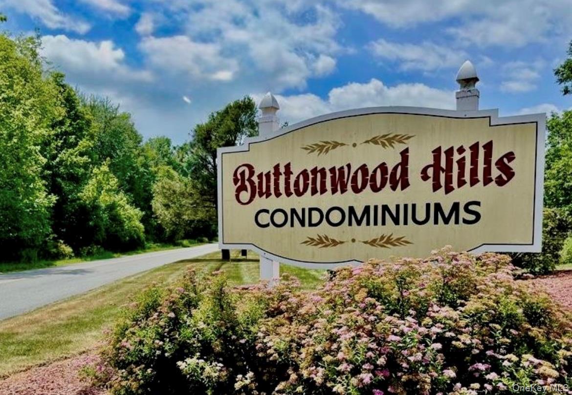 #1 photo, 326 Concord Lane, Middletown , NY 10940