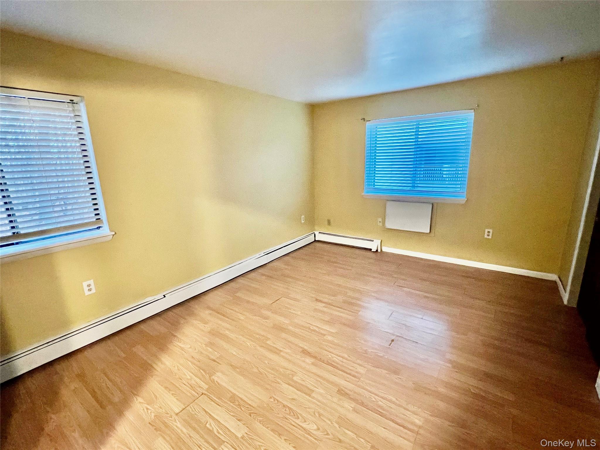 #19 photo, 326 Concord Lane, Middletown , NY 10940