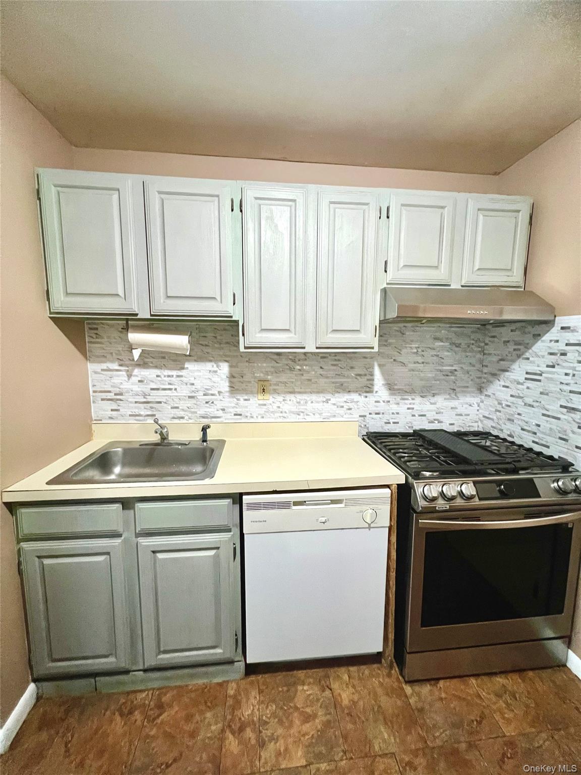 #7 photo, 326 Concord Lane, Middletown , NY 10940