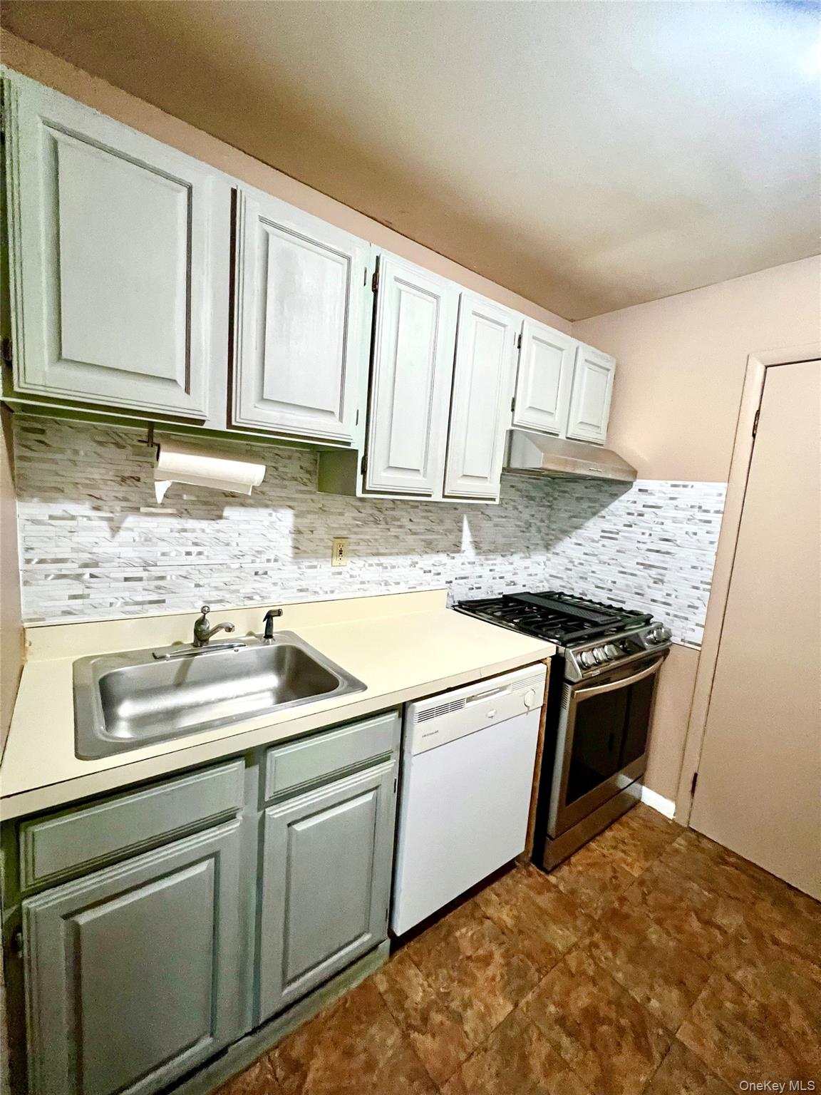 #9 photo, 326 Concord Lane, Middletown , NY 10940