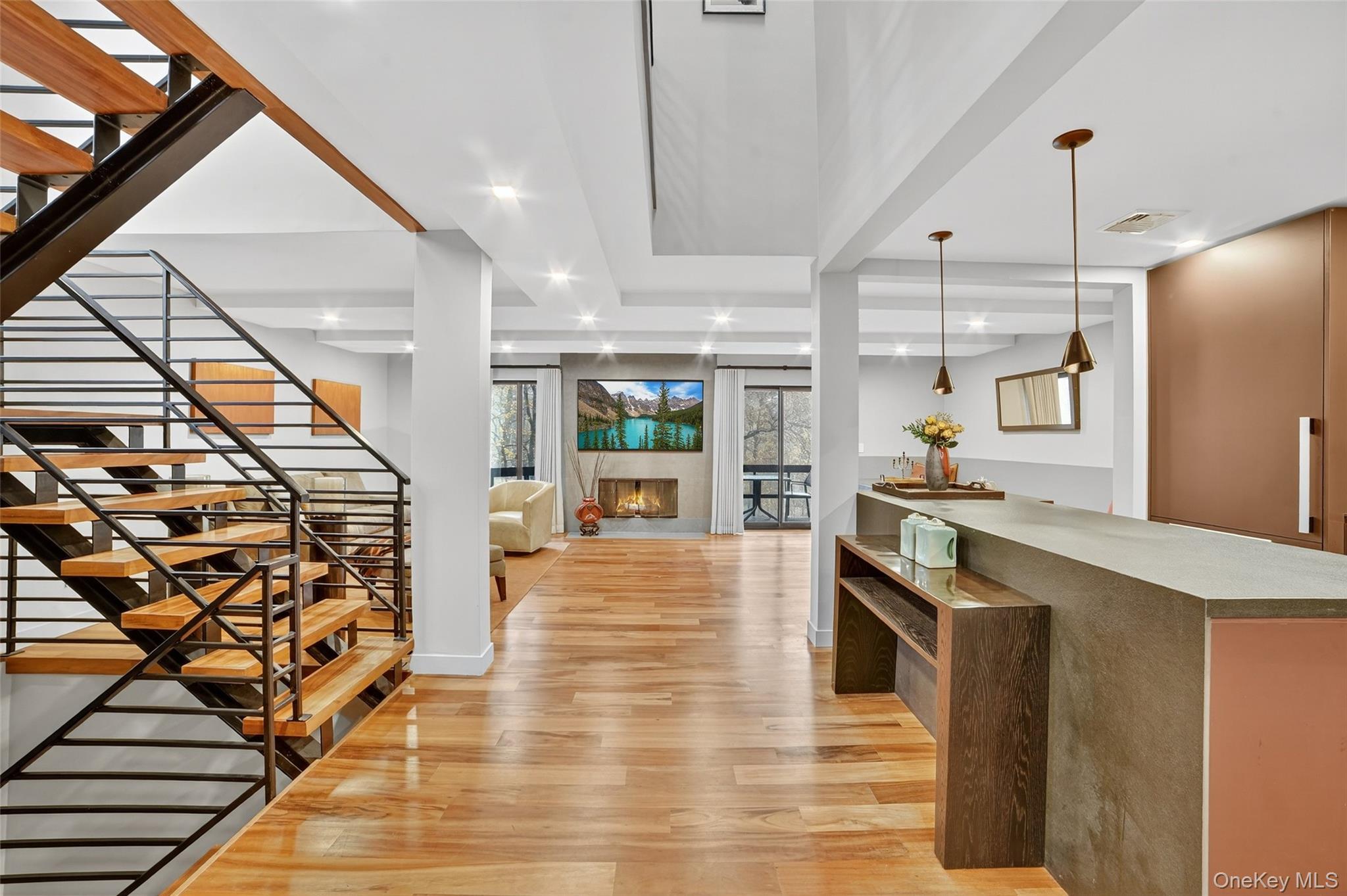 #1 photo, 428 Pine Grove Lane, Hartsdale , NY 10530