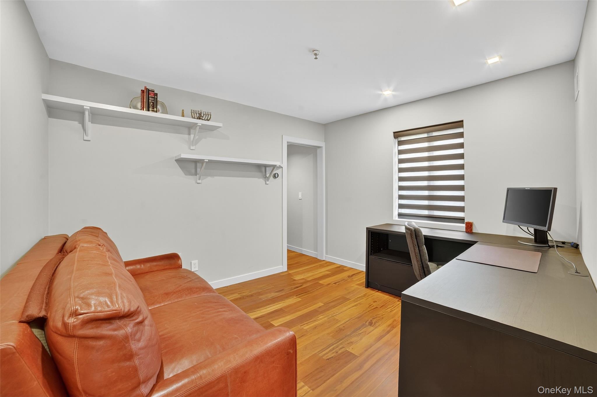 #15 photo, 428 Pine Grove Lane, Hartsdale , NY 10530