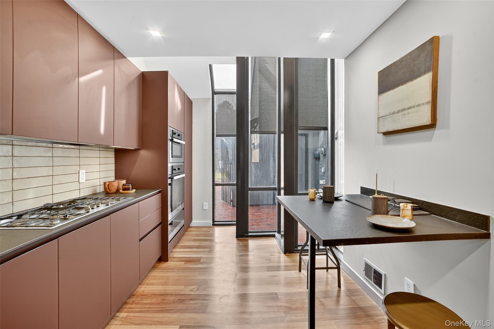 #7 photo, 428 Pine Grove Lane, Hartsdale , NY 10530