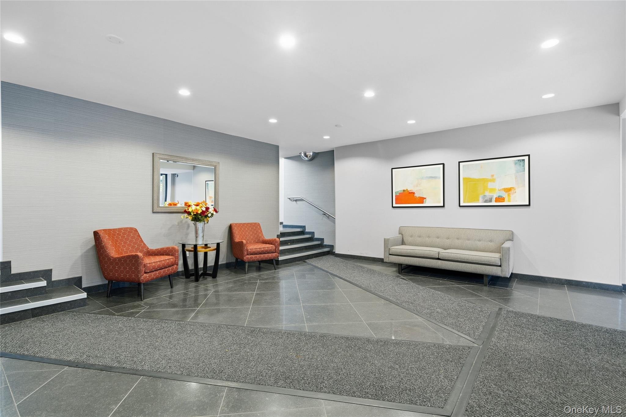 #19 photo, 5 Birchwood Court, Mineola , NY 11501