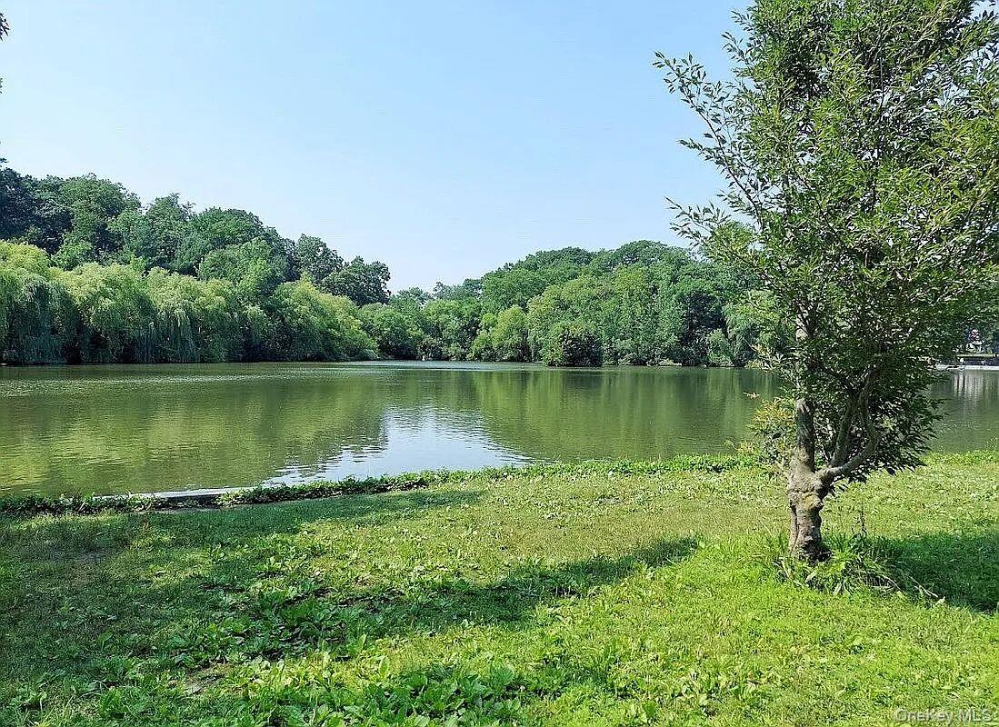 #12 photo, 5423 153rd Street, Flushing , NY 11355