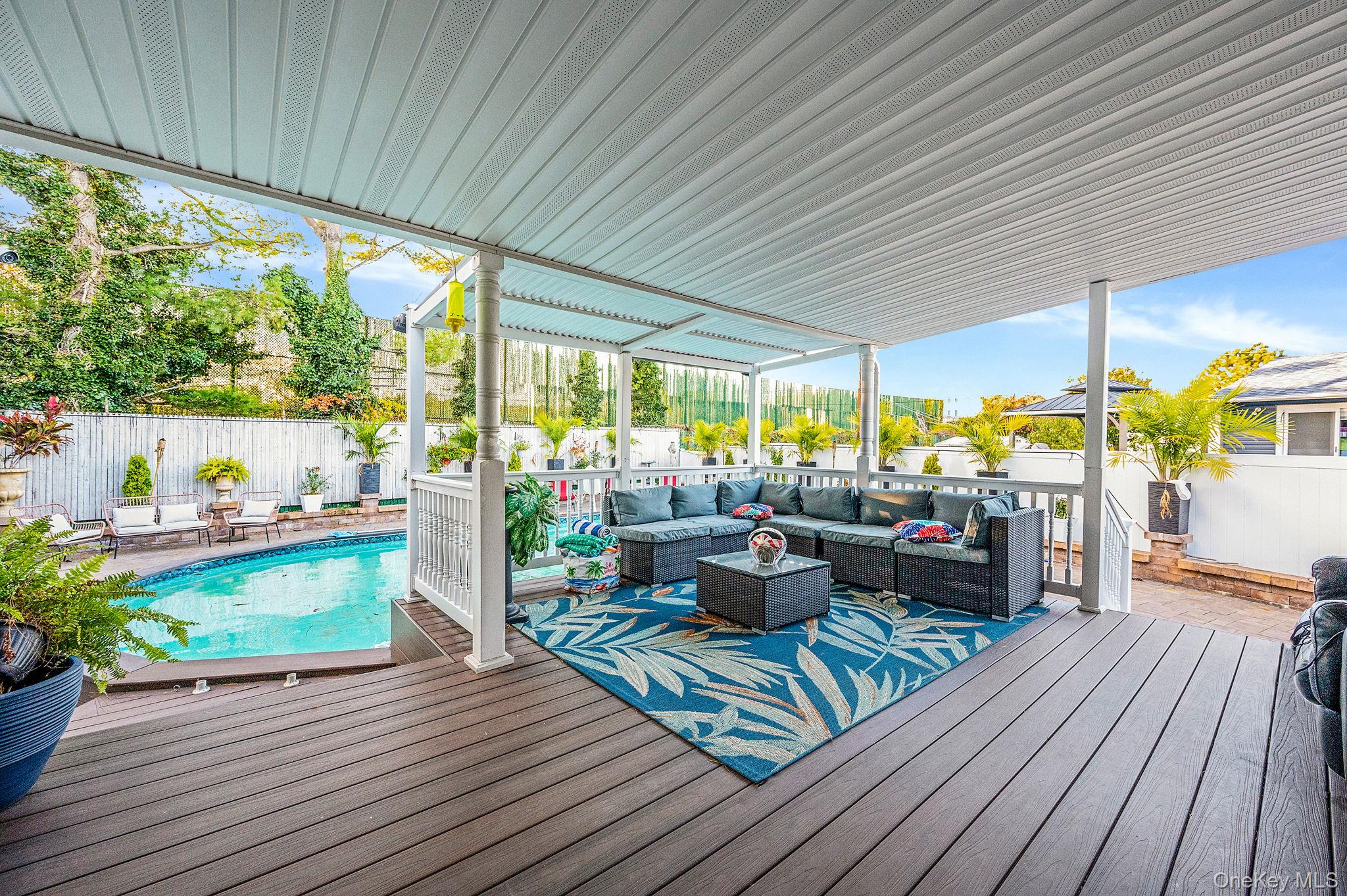 #18 photo, 287 Clearmeadow Drive, East Meadow , NY 11554