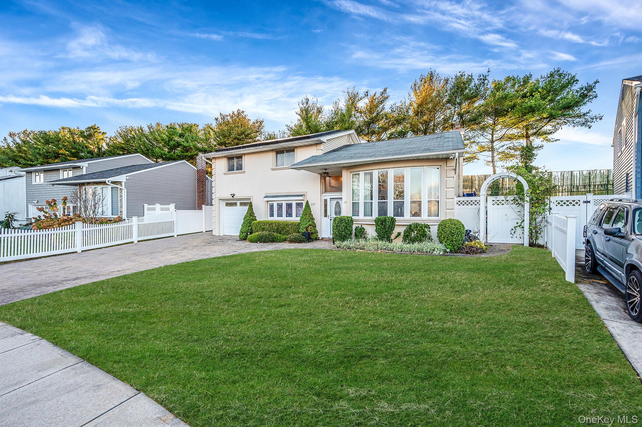 #6 photo, 287 Clearmeadow Drive, East Meadow , NY 11554