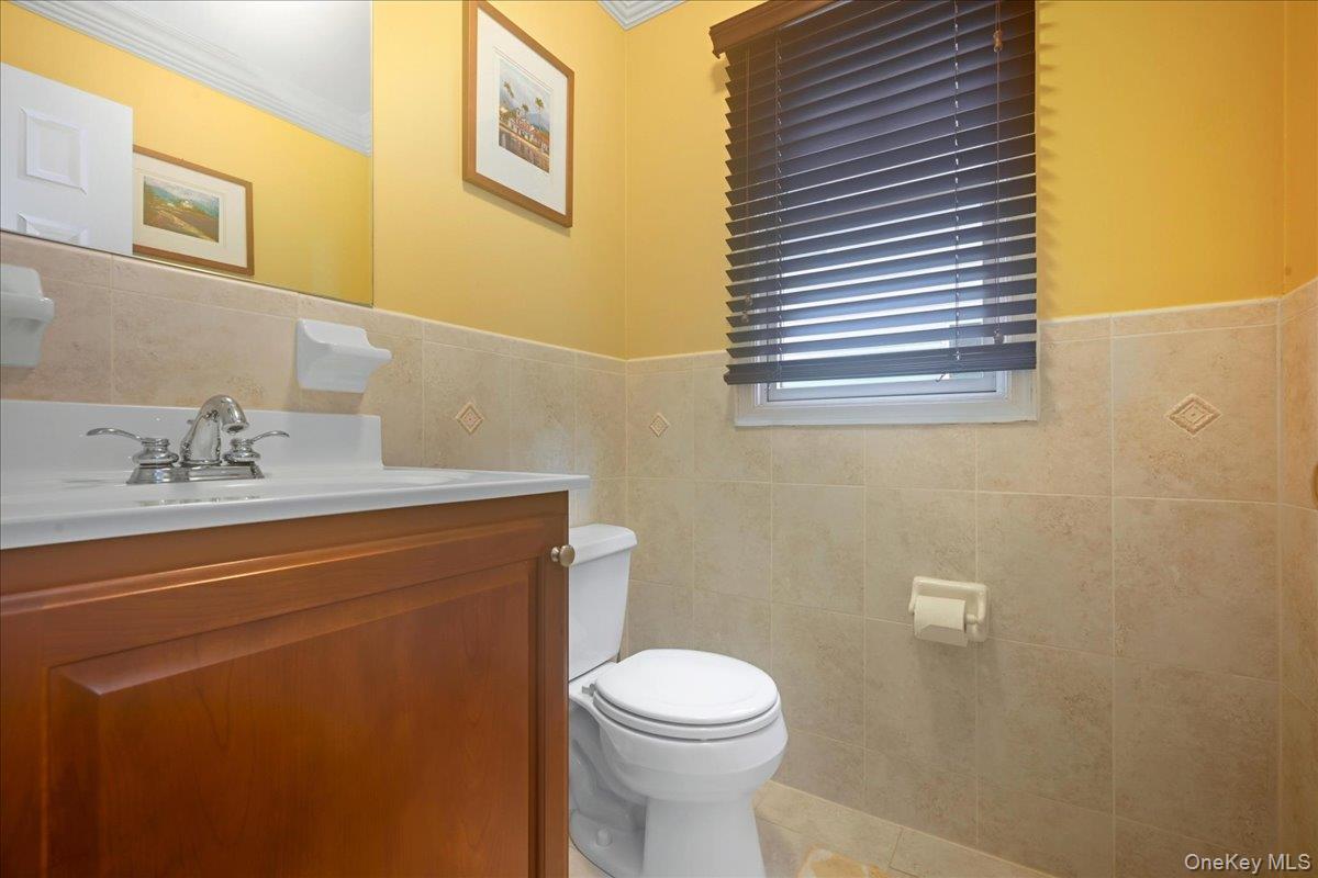 #12 photo, 2202 Beech Street, Wantagh , NY 11793