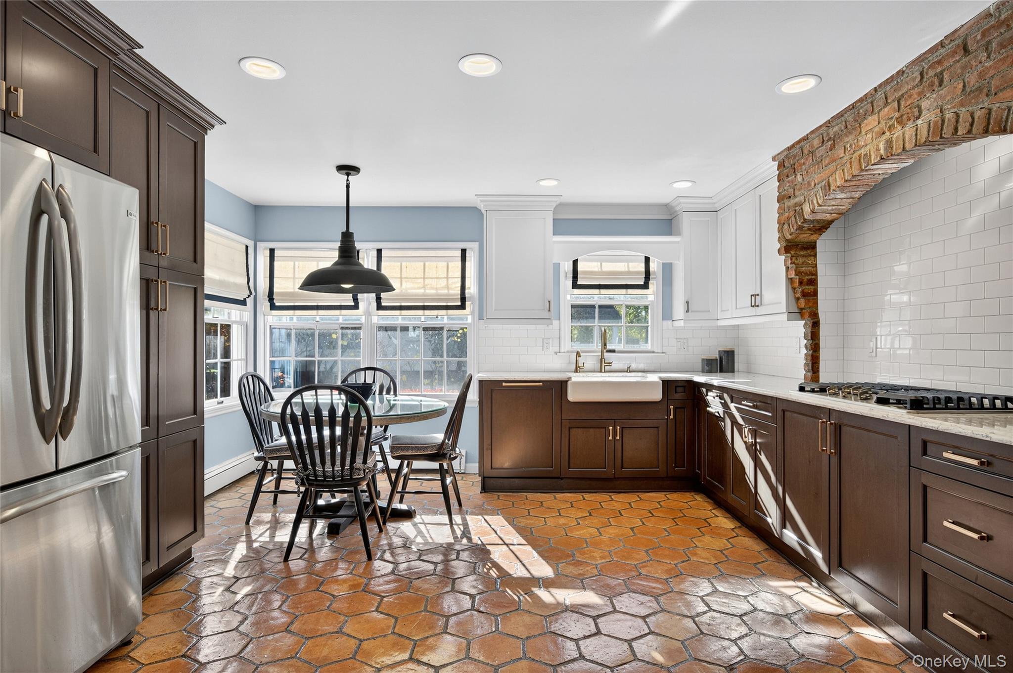 #13 photo, 7 Shore Road, Manhasset , NY 11030