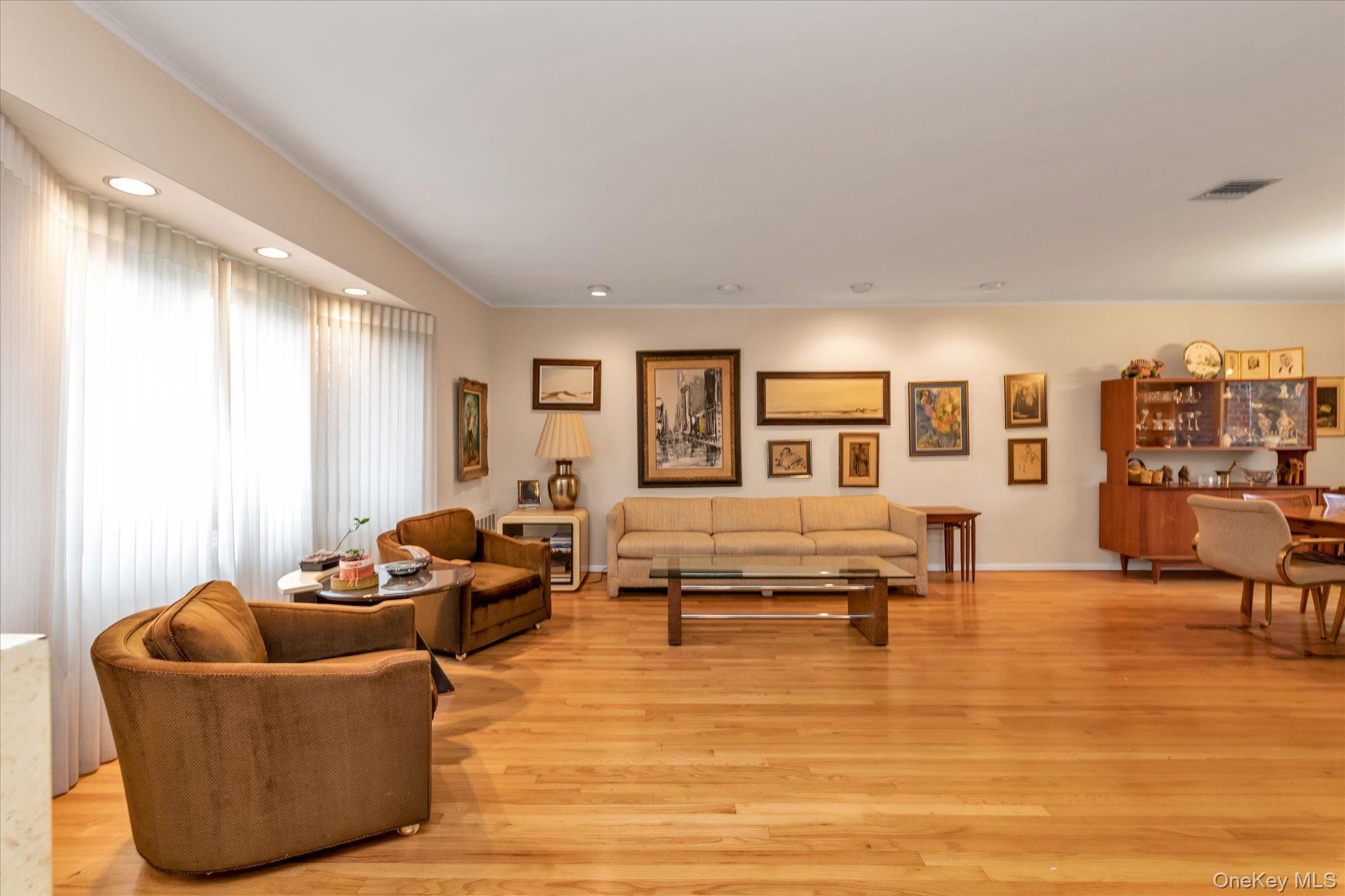 #3 photo, 104 Olive Lane, New Hyde Park , NY 11040