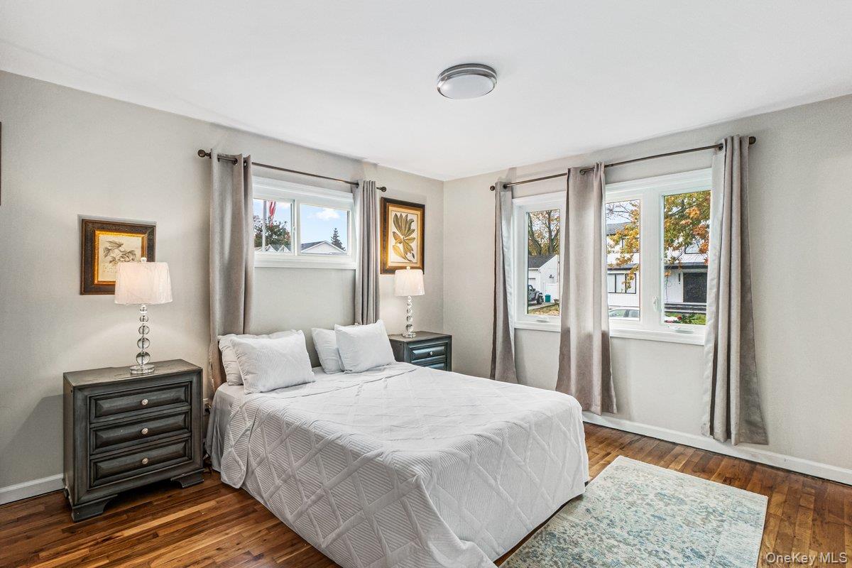 #12 photo, 5 Terry Lane, Plainview , NY 11803