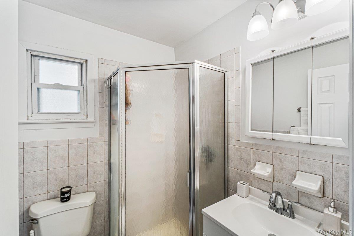 #15 photo, 5 Terry Lane, Plainview , NY 11803