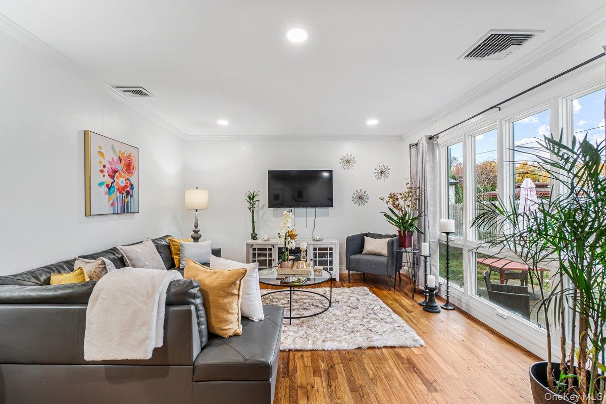 #3 photo, 5 Terry Lane, Plainview , NY 11803