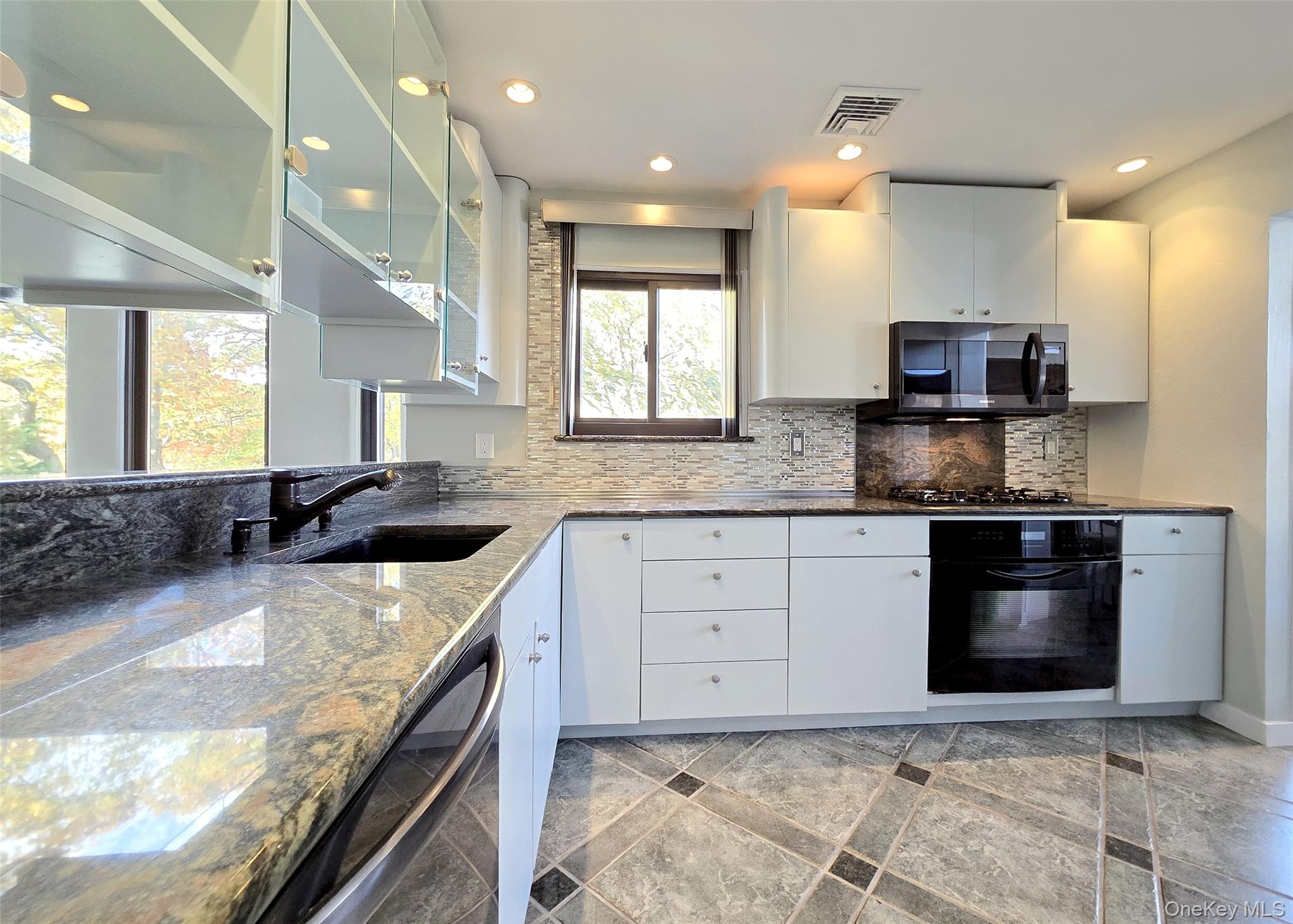 #7 photo, 64 Timber Ridge Drive, Holbrook , NY 11741