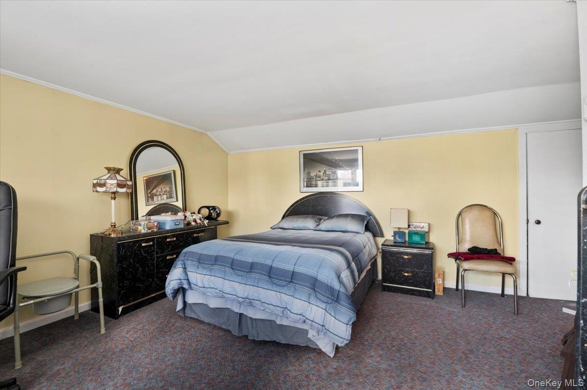 #12 photo, 26 Bradford Lane, Bethpage , NY 11714