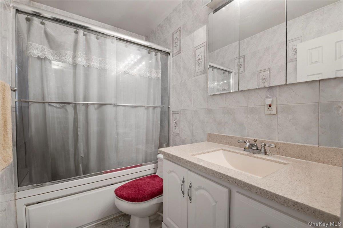 #13 photo, 26 Bradford Lane, Bethpage , NY 11714