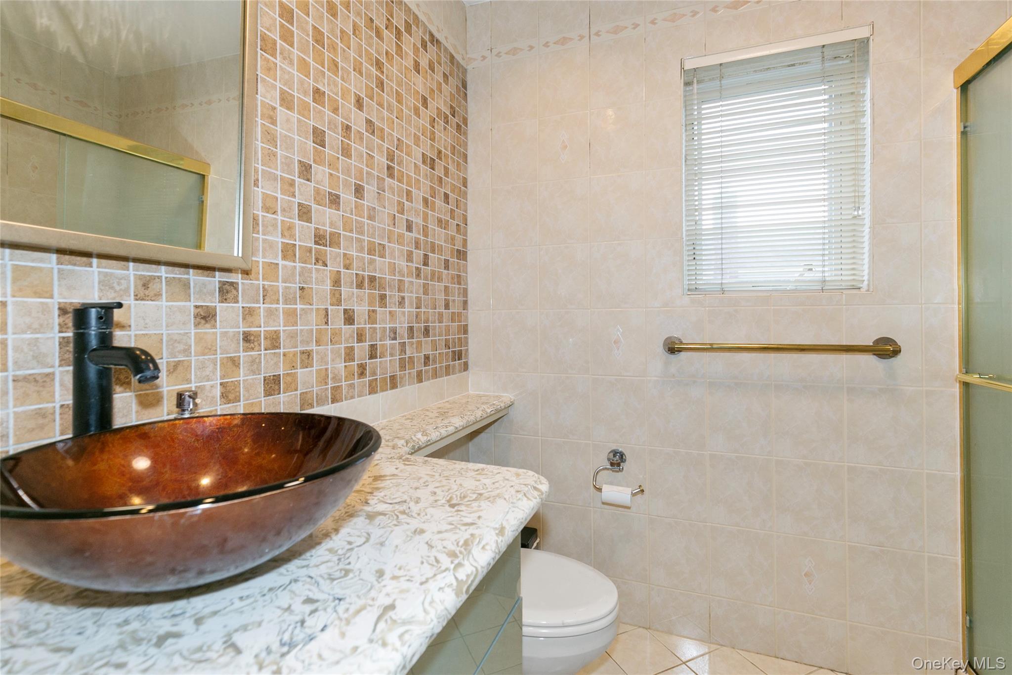 #20 photo, 123 South Drive, Manhasset Hills , NY 11040