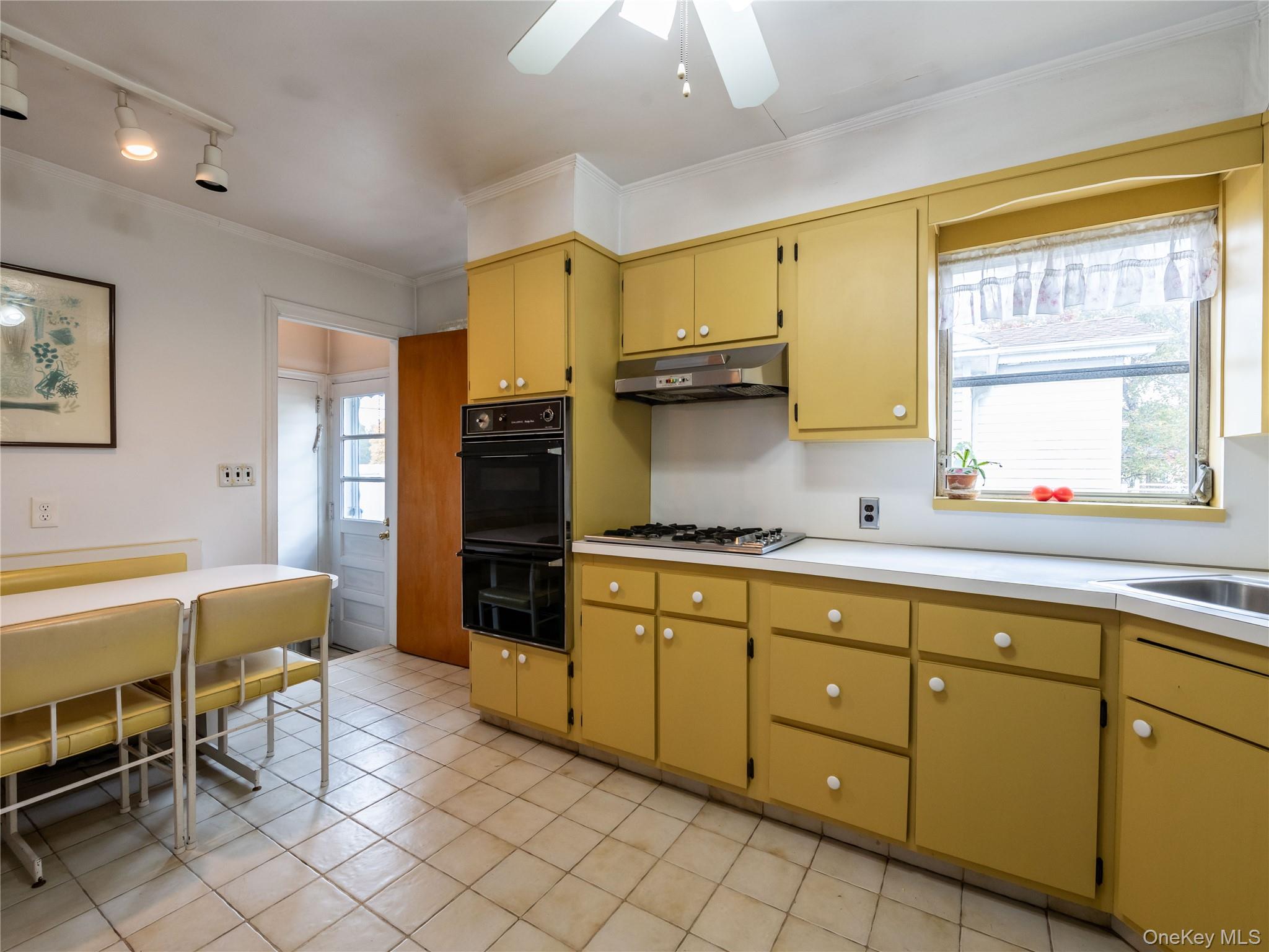 #16 photo, 556 Jackson Street, Baldwin , NY 11510