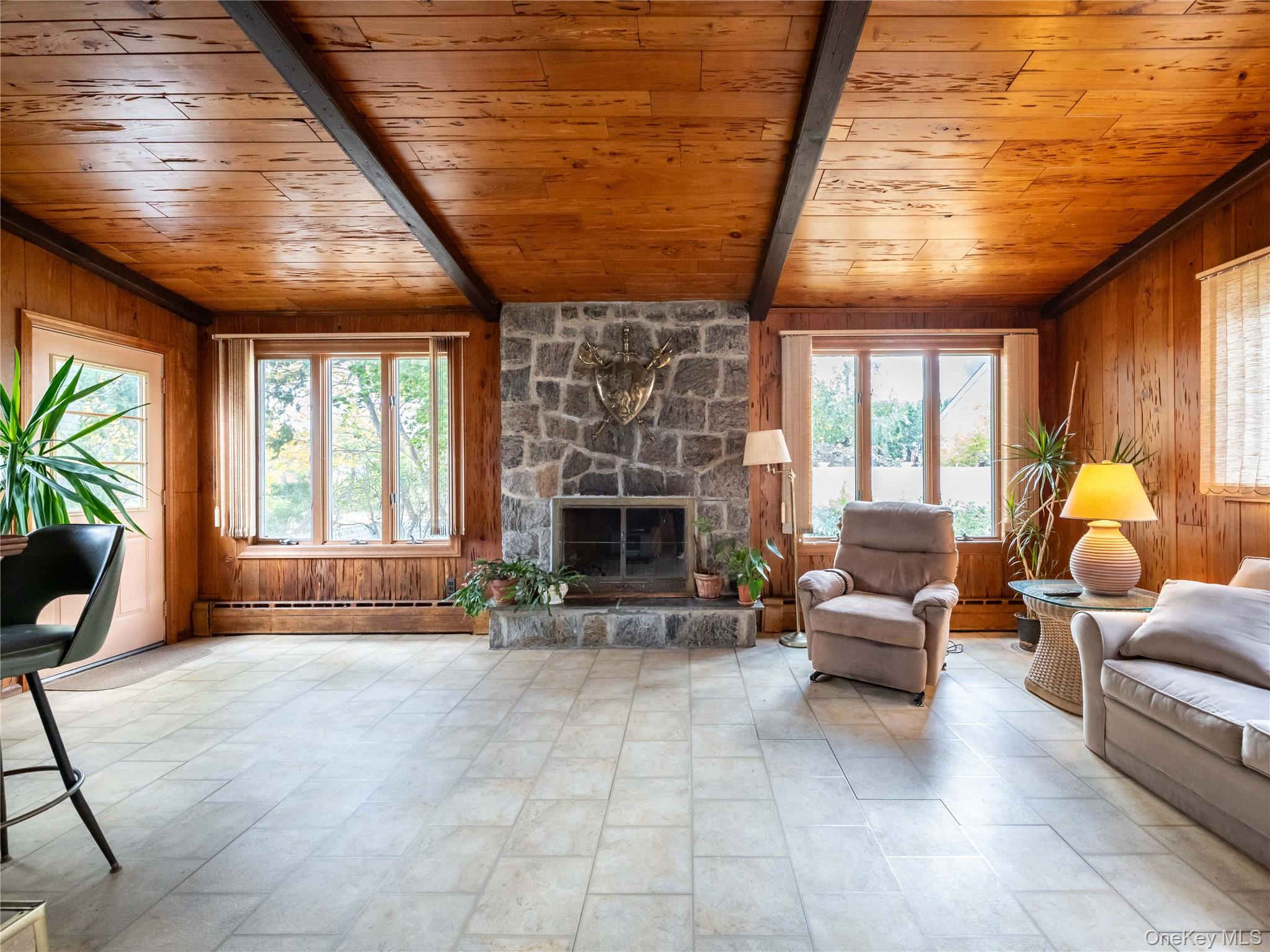 #3 photo, 556 Jackson Street, Baldwin , NY 11510