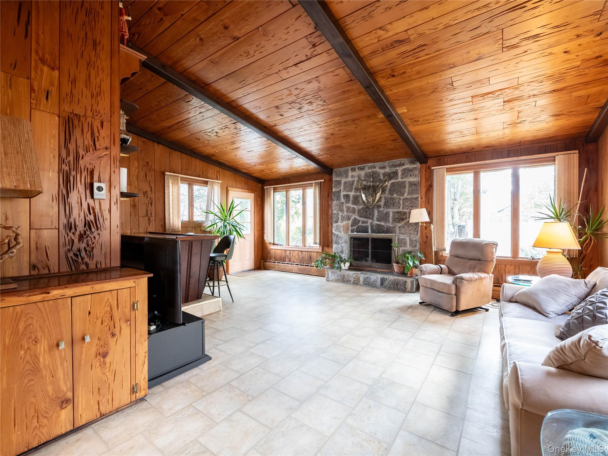 #4 photo, 556 Jackson Street, Baldwin , NY 11510