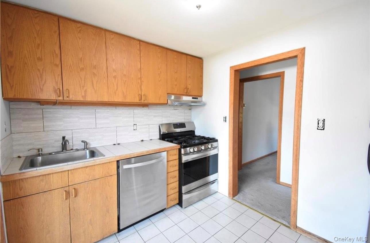 #15 photo, 85 Grand Avenue, Pearl River , NY 10965