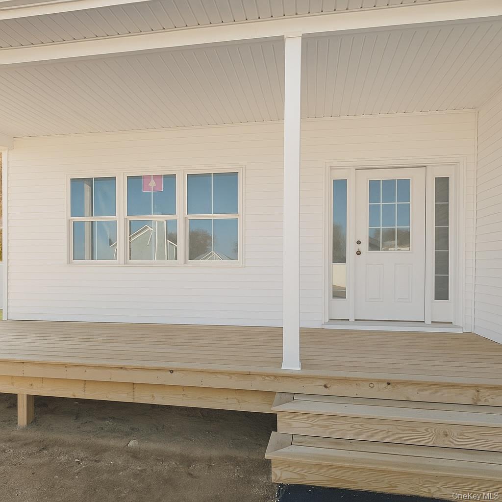 #5 photo, 12 Fox Run Court, Ridge , NY 11961