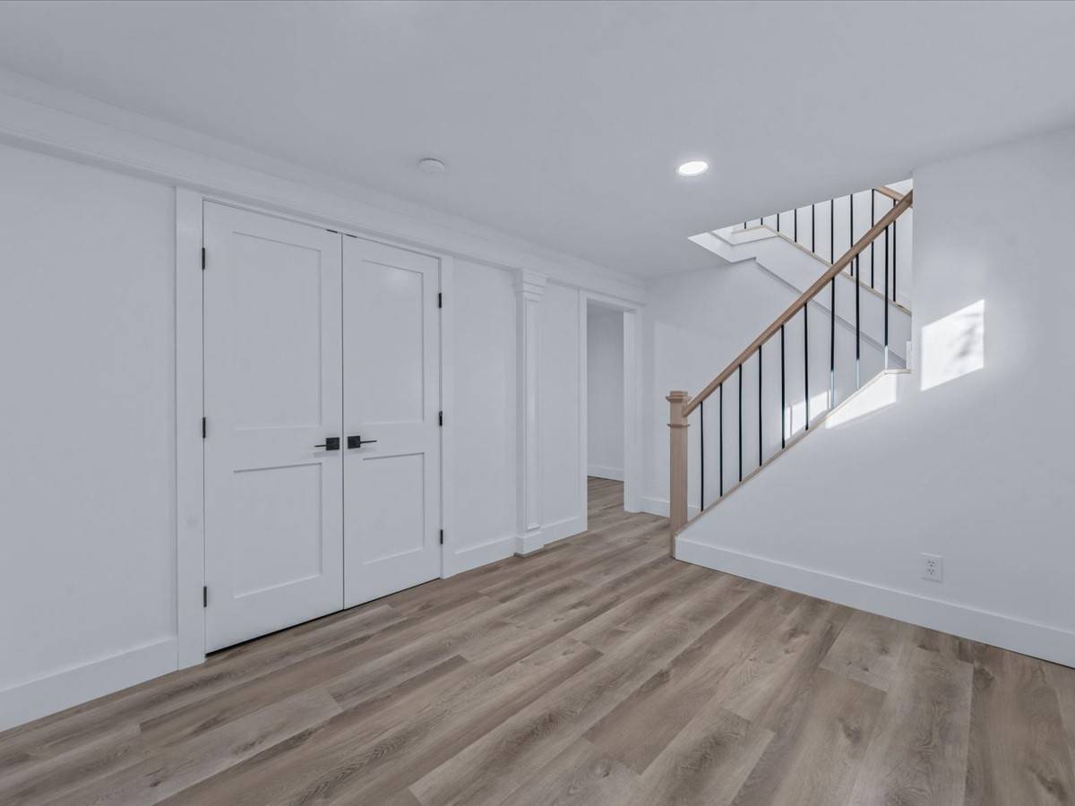 #23 photo, 99 Elmwood Avenue, サフォーク郡 Selden , NY 11784