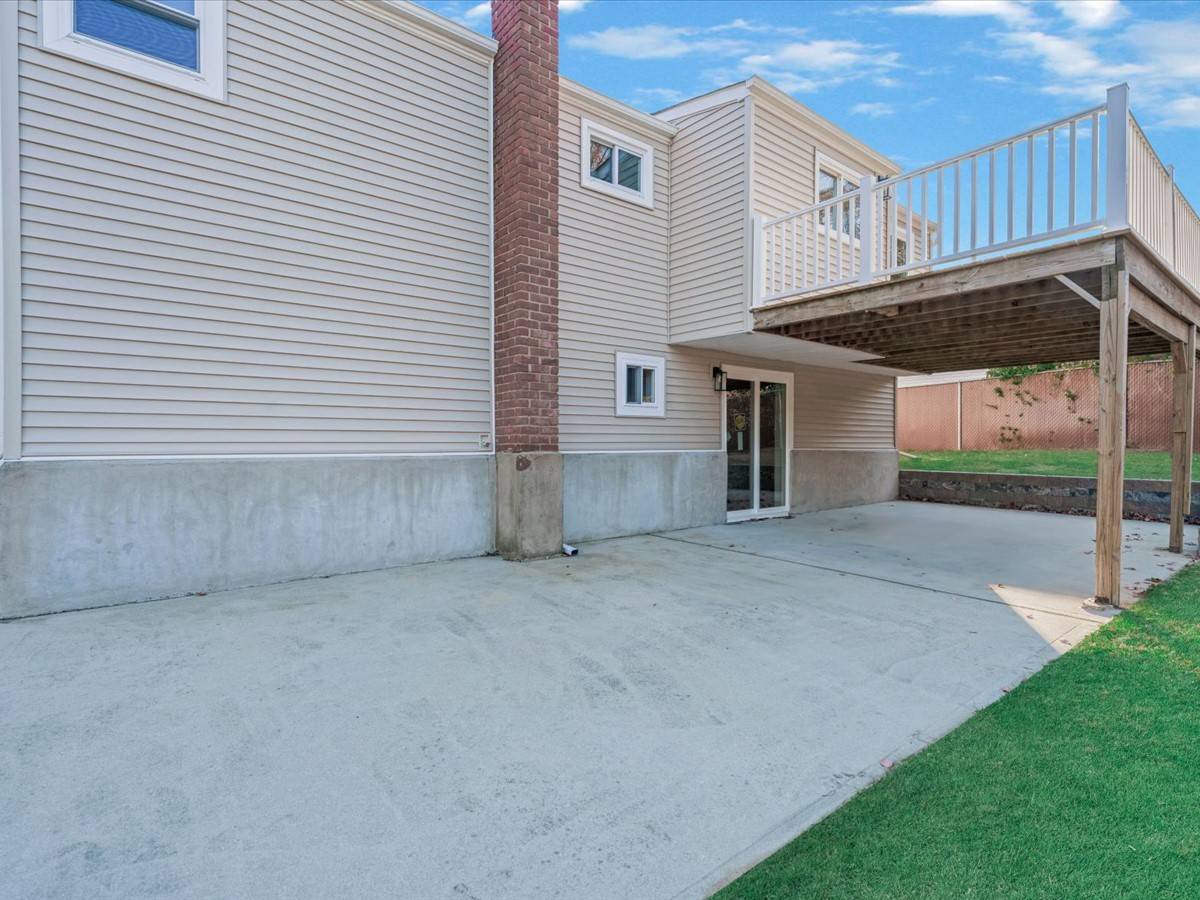 #36 photo, 99 Elmwood Avenue, サフォーク郡 Selden , NY 11784