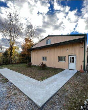 #5 photo, 15 Pasco Avenue, Queensberry , NY 12804