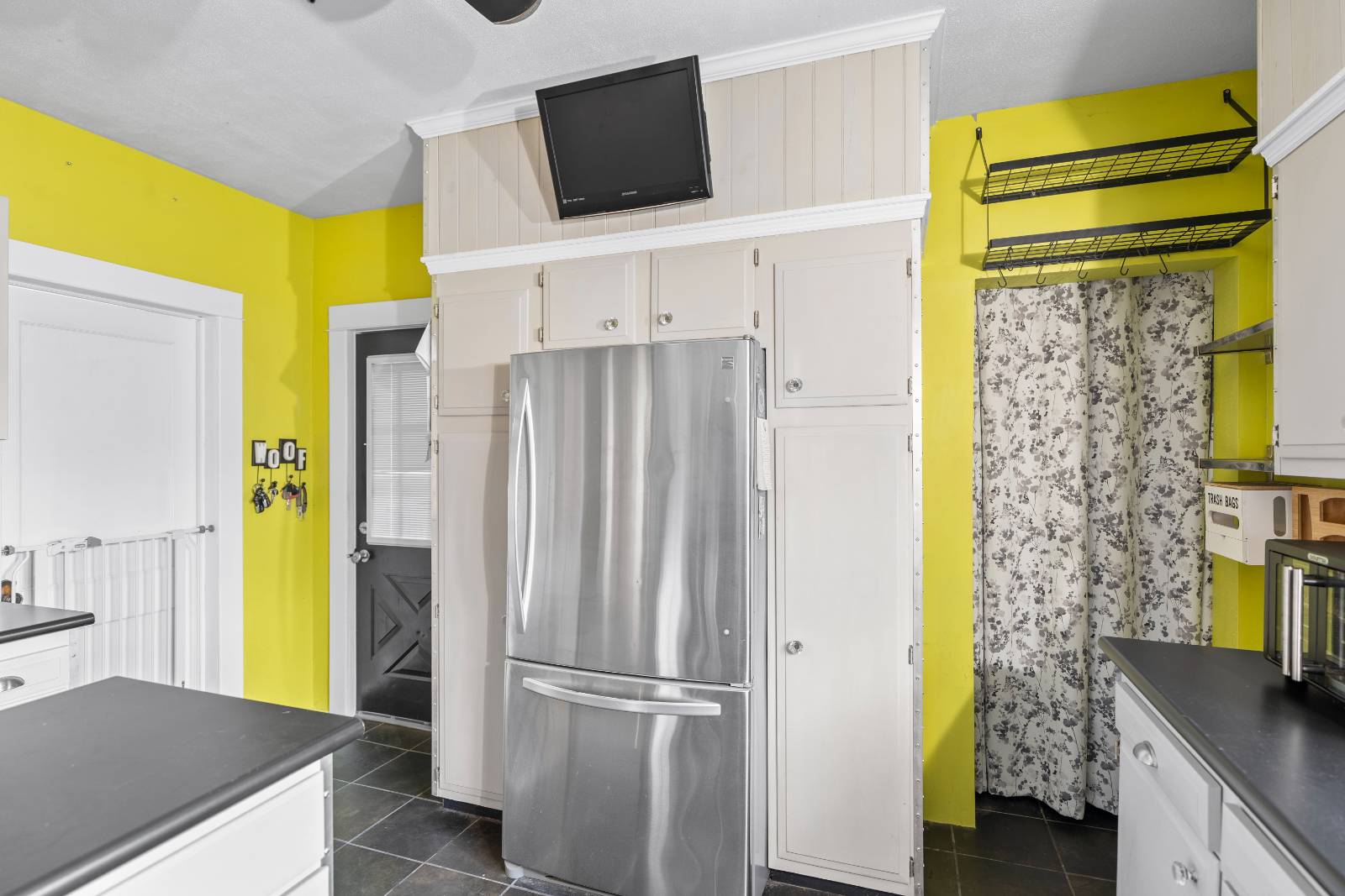 #13 photo, 45 Pulaski St, Amsterdam , NY 12010