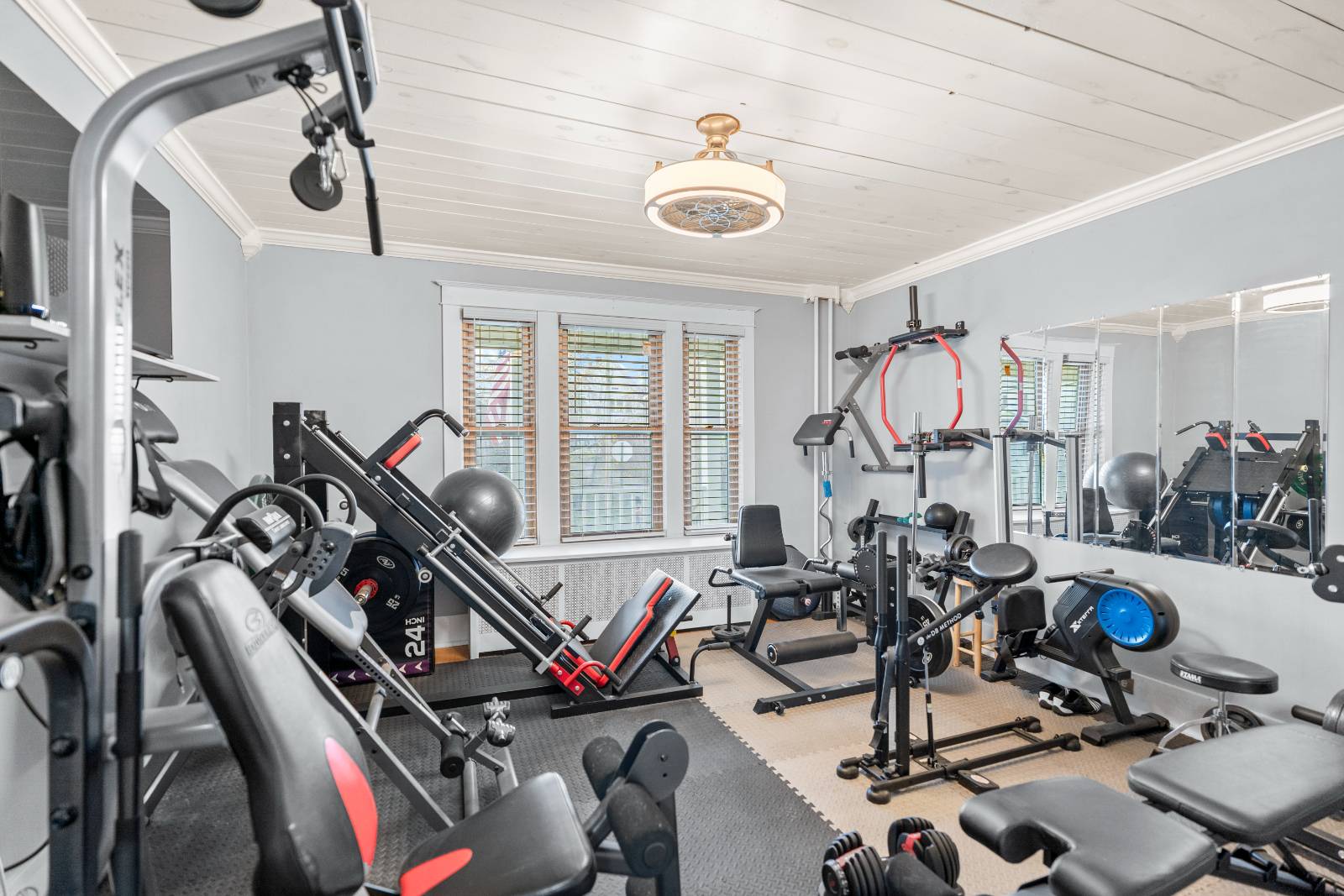 #14 photo, 45 Pulaski St, Amsterdam , NY 12010