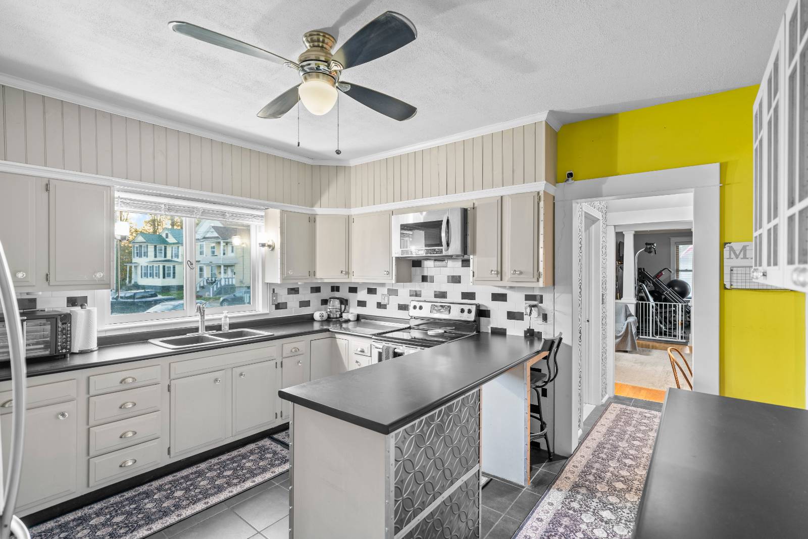 #9 photo, 45 Pulaski St, Amsterdam , NY 12010