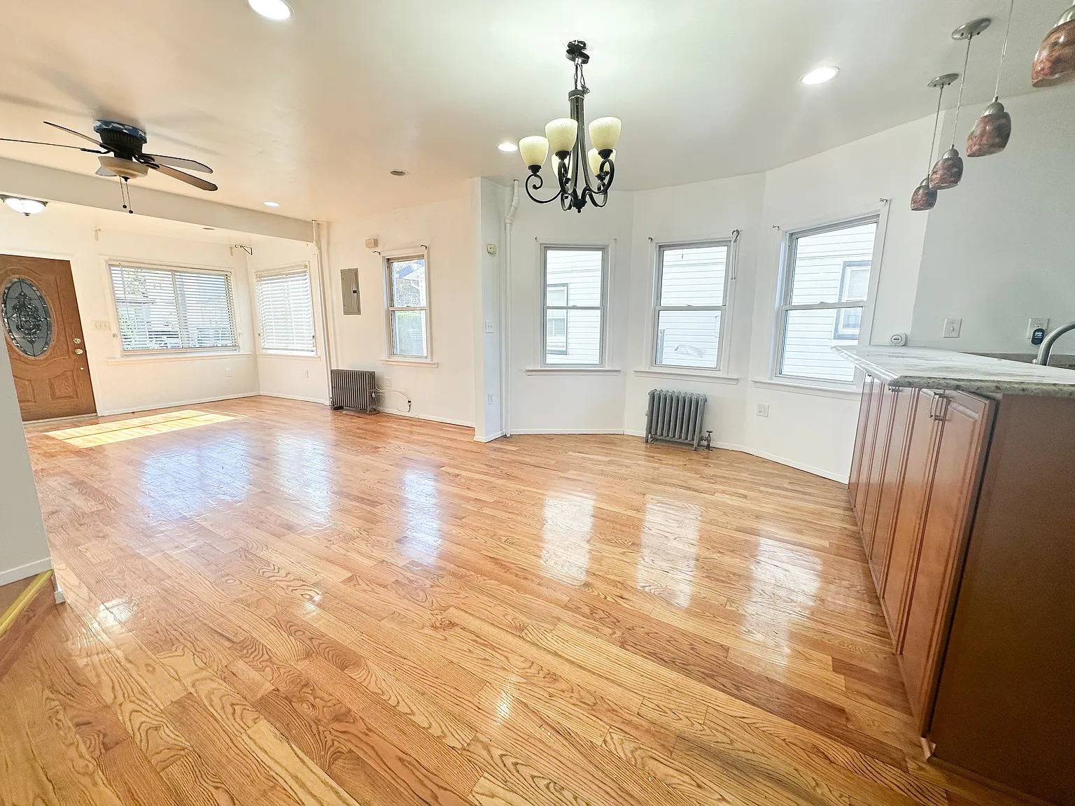 #1 photo, 134-52 175th St, Springfield Gardens , NY 11434