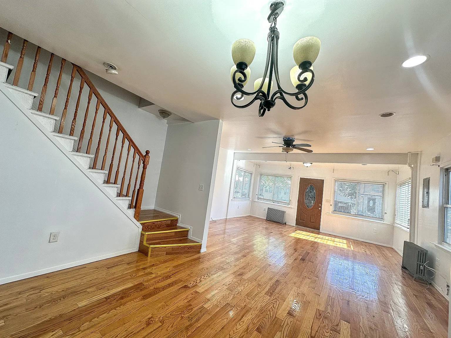 #13 photo, 134-52 175th St, Springfield Gardens , NY 11434