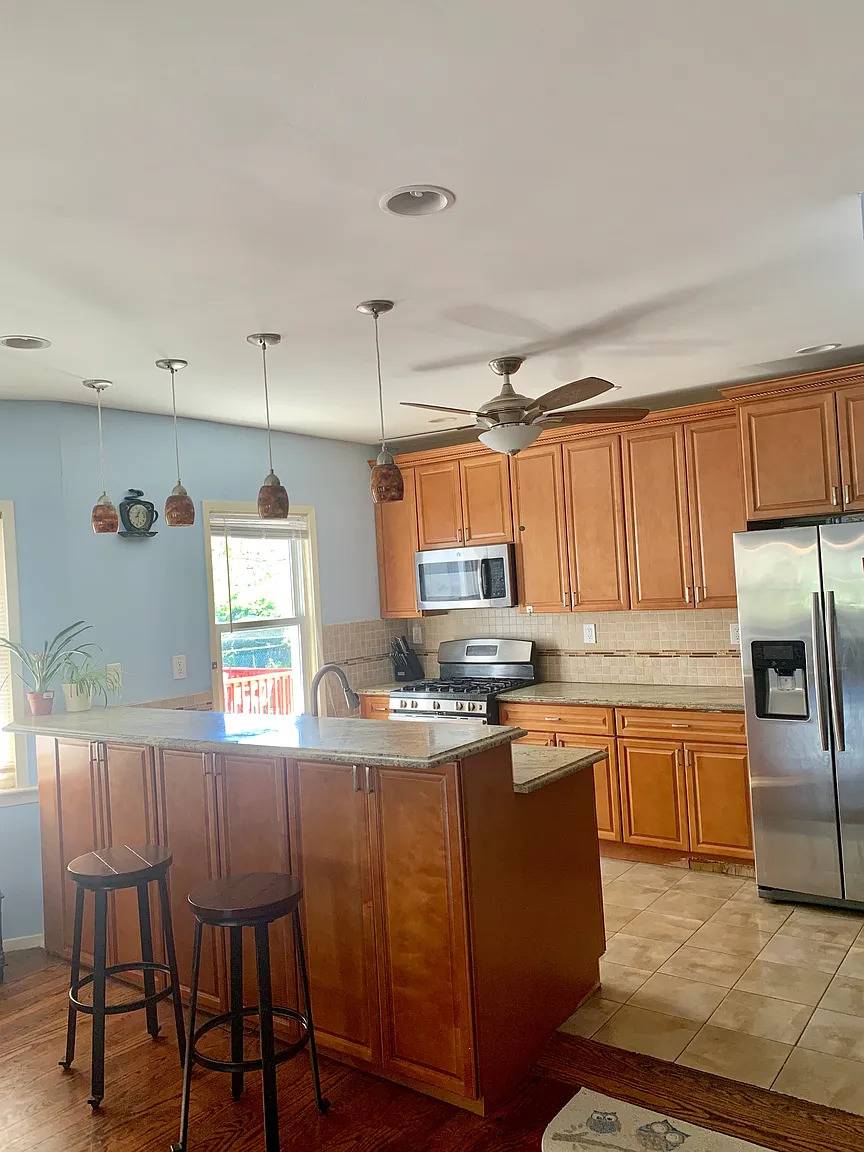 #15 photo, 134-52 175th St, Springfield Gardens , NY 11434