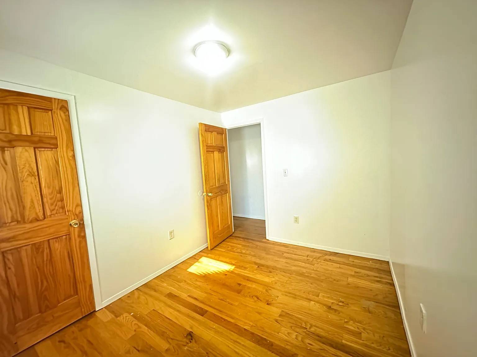 #2 photo, 134-52 175th St, Springfield Gardens , NY 11434